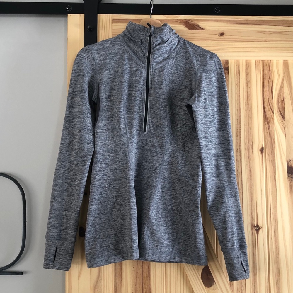 🍋Lululemon half zip shirt. Size 8.